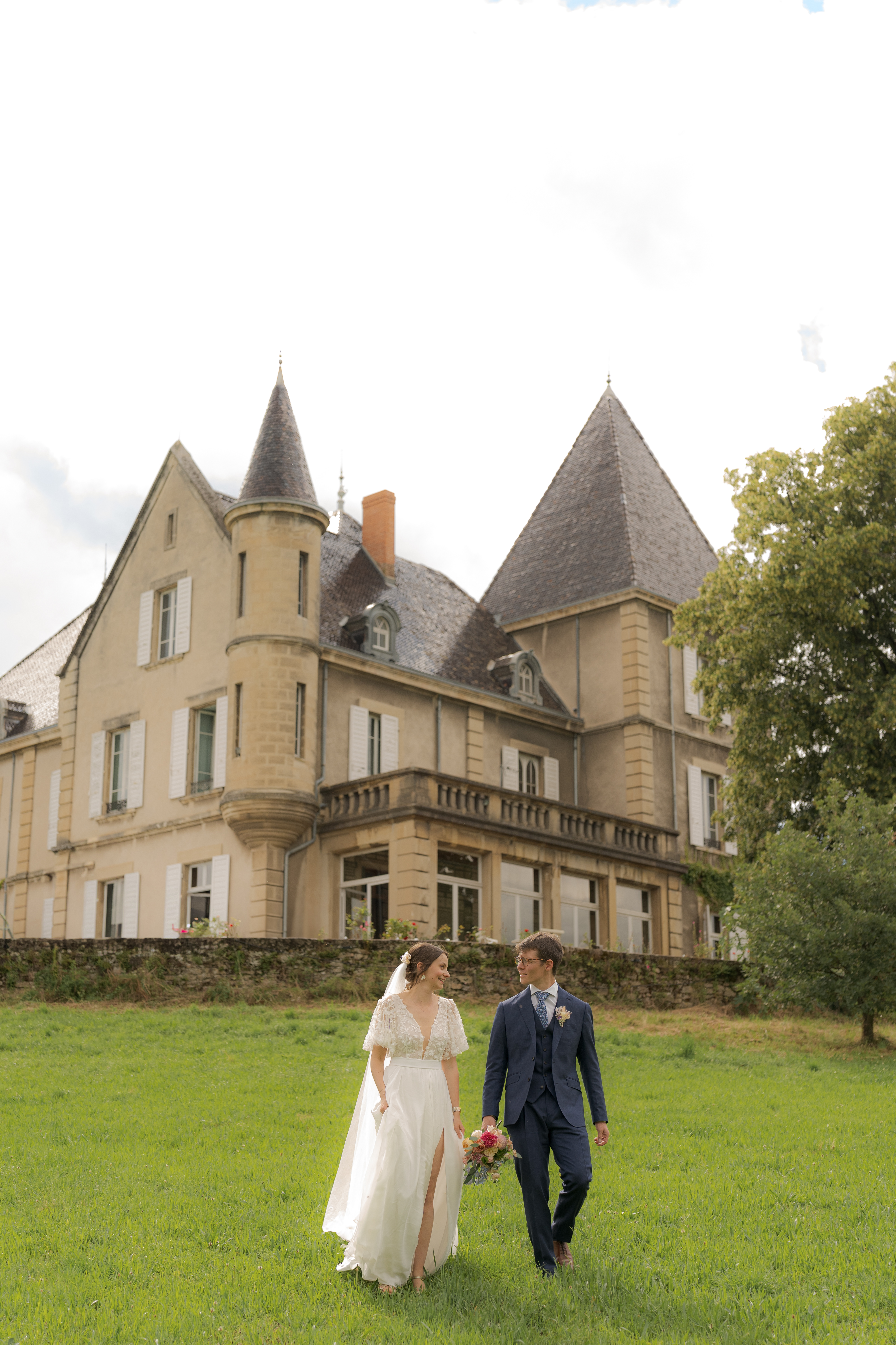 Pascale and Louis’ romantic destination wedding in a French castle near Lyon